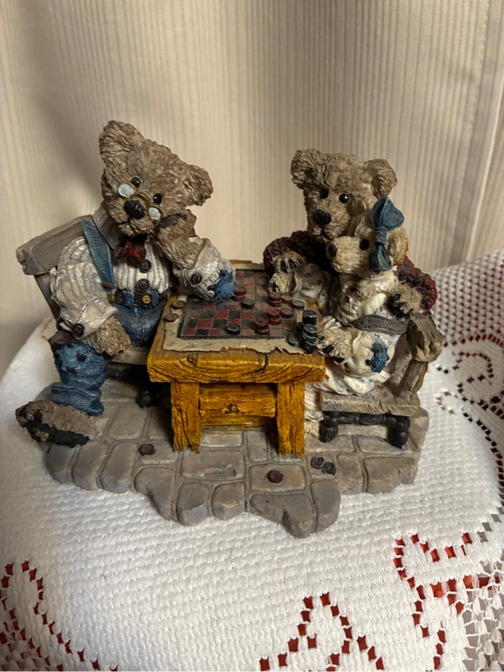 Vintage Boyds Bears and Friends Sunday Afternoon Checkers 1996